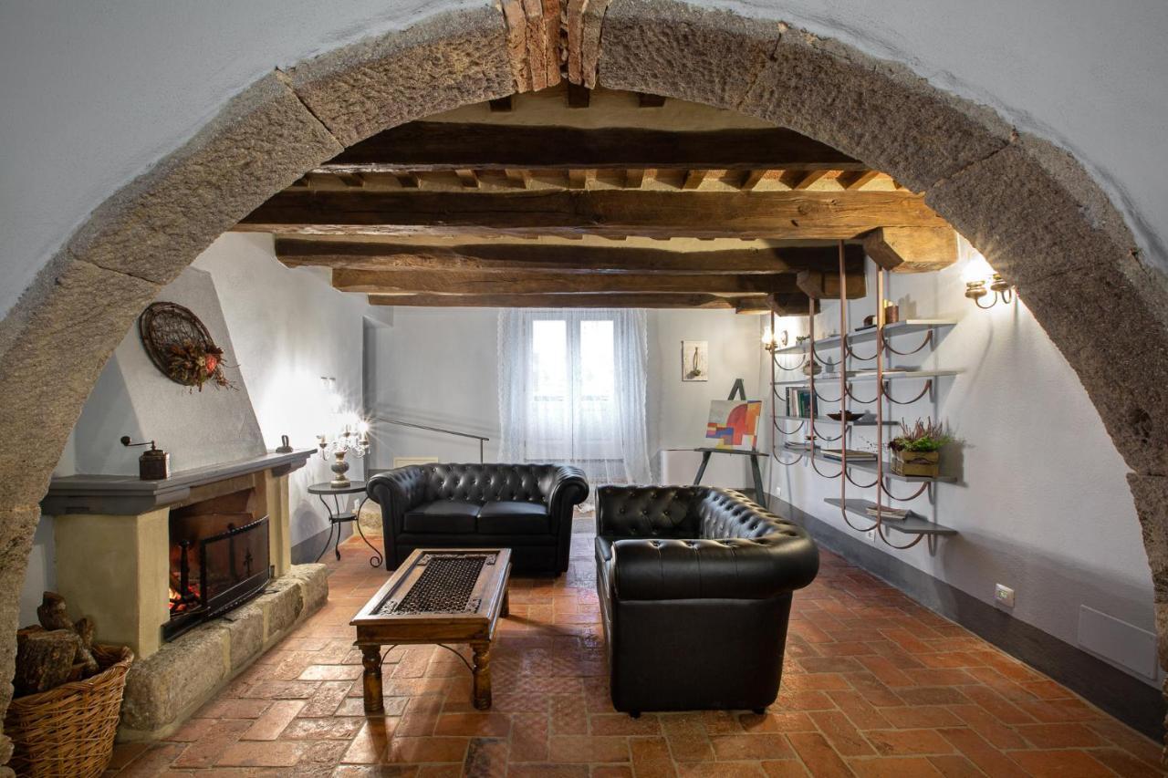 B&B Gli Archi 아바디아산살바토레 외부 사진